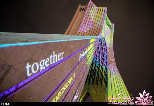 نورپردازی برج آزادی توسط هنرمند آلمانی